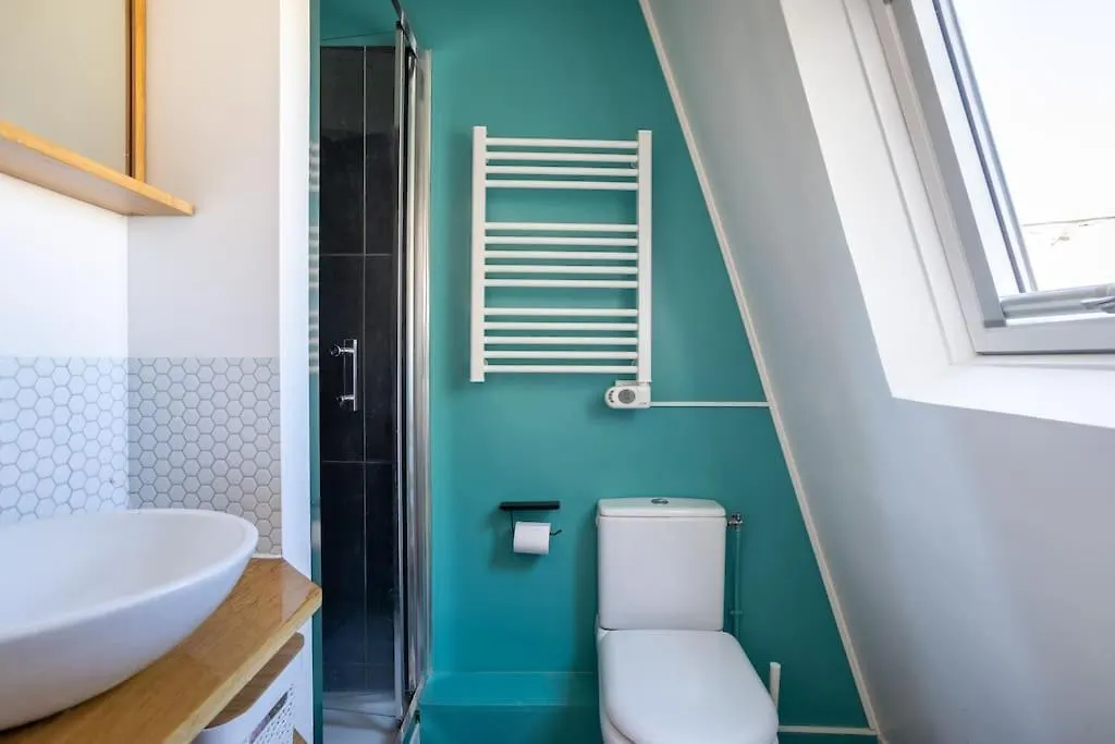 Cocon Sur Les Toits De Paris Apartment France