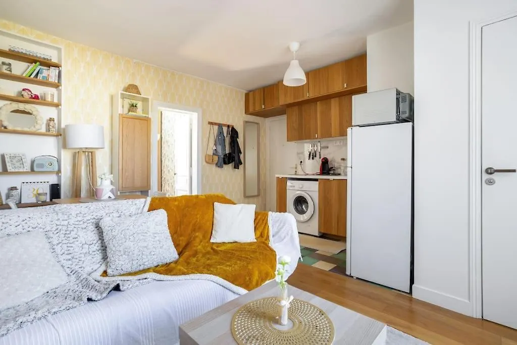Cocon Sur Les Toits De Paris Apartment